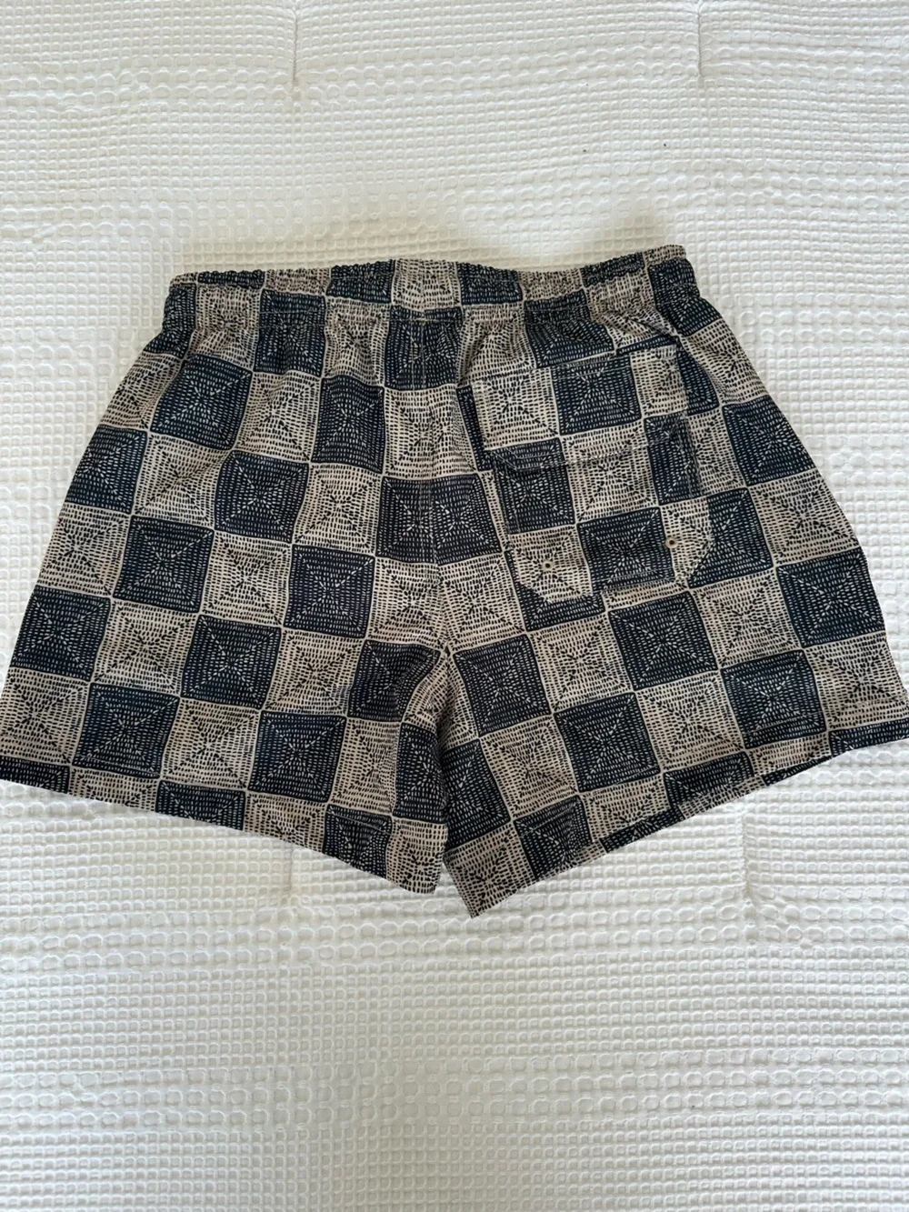 NWT Abercrombie & Fitch 5” Swim Trunks Men’s XS Black Tan Print